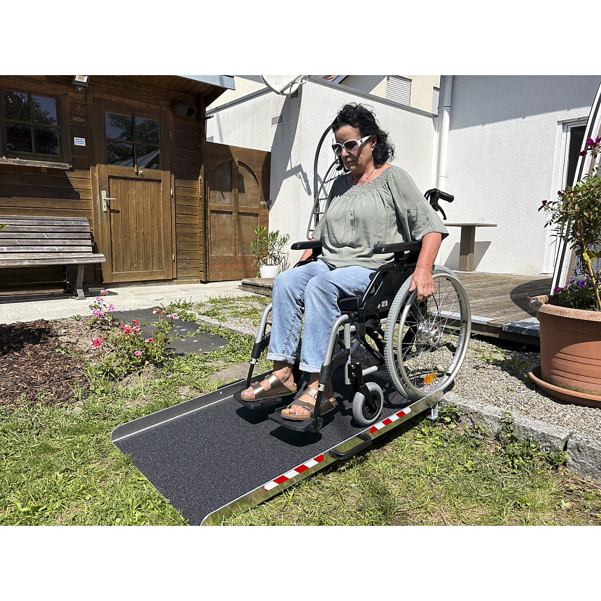 Keilbrücke mit Aufkantung (Produktabbildung 2)-1