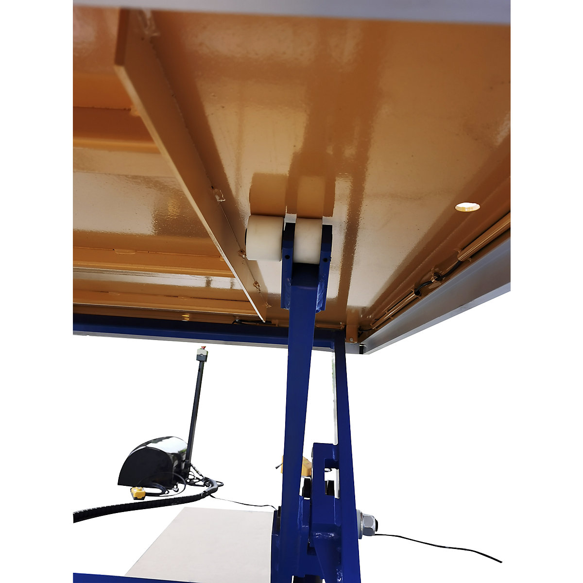 Low profile lift table – eurokraft basic (Product illustration 14)-13