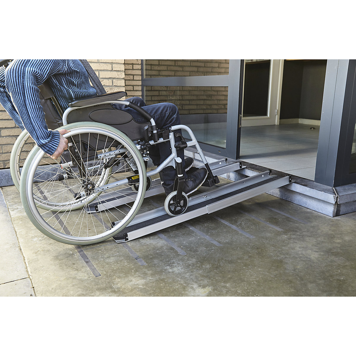 Loading ramp with anti-slip coating – Mottez (Product illustration 11)-10