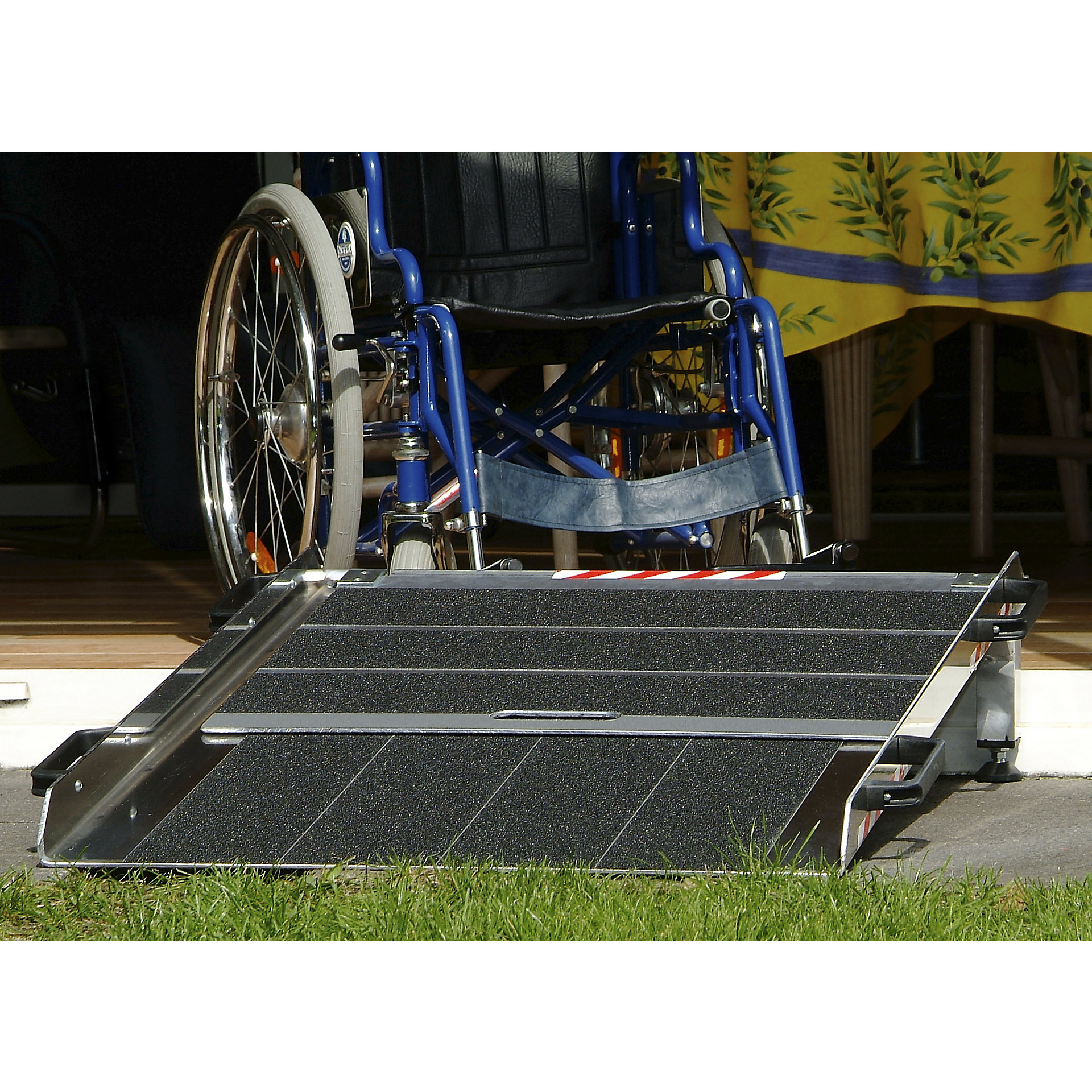 Ramp, height adjustable: max. load 300 kg | kaiserkraft