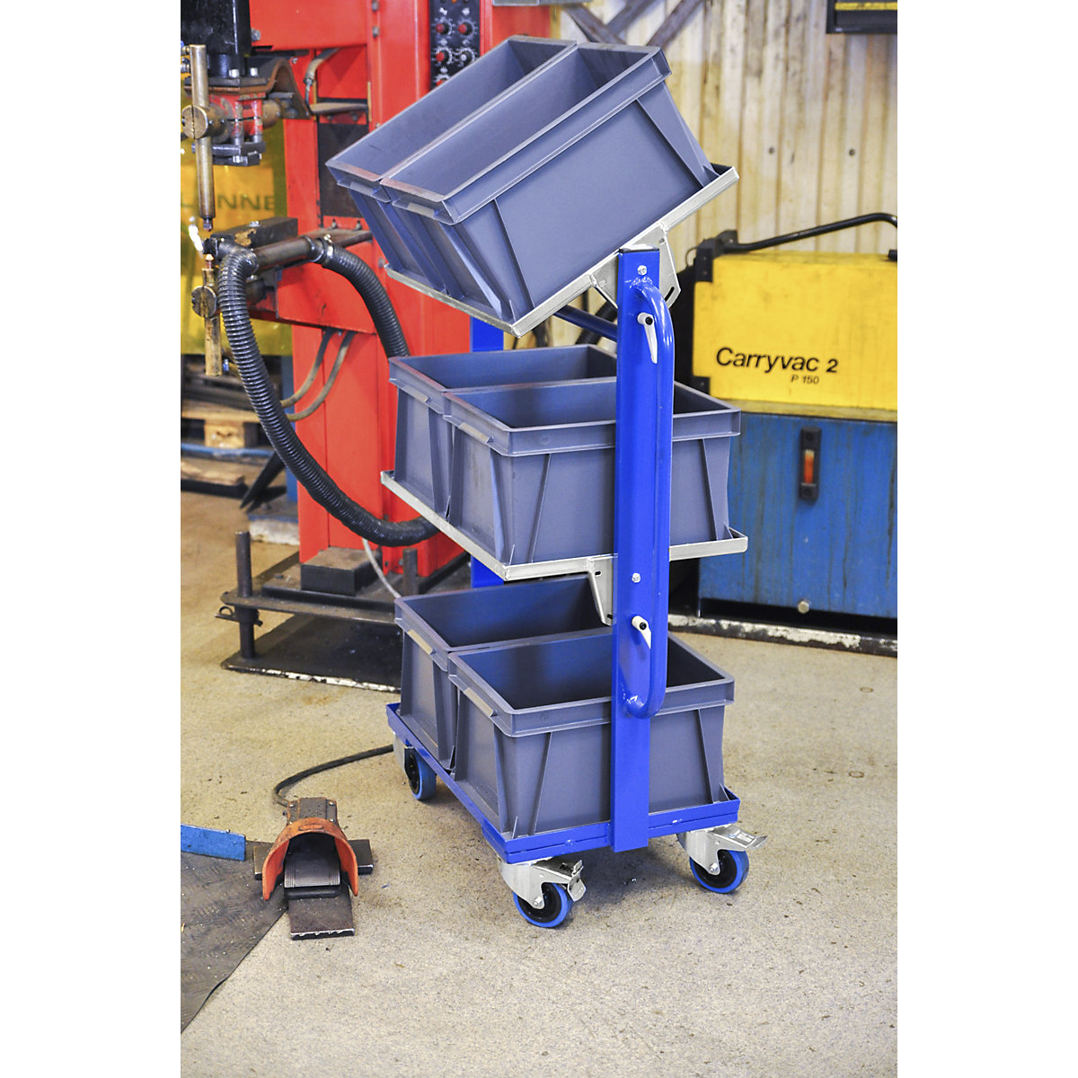 KM167 tray and bin trolley – Kongamek (Product illustration 3)-2