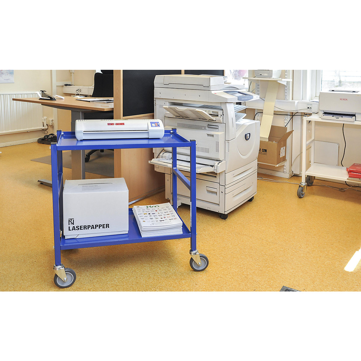 Mesa rodante con 2 baldas – Kongamek (Imagen del producto 2)-1