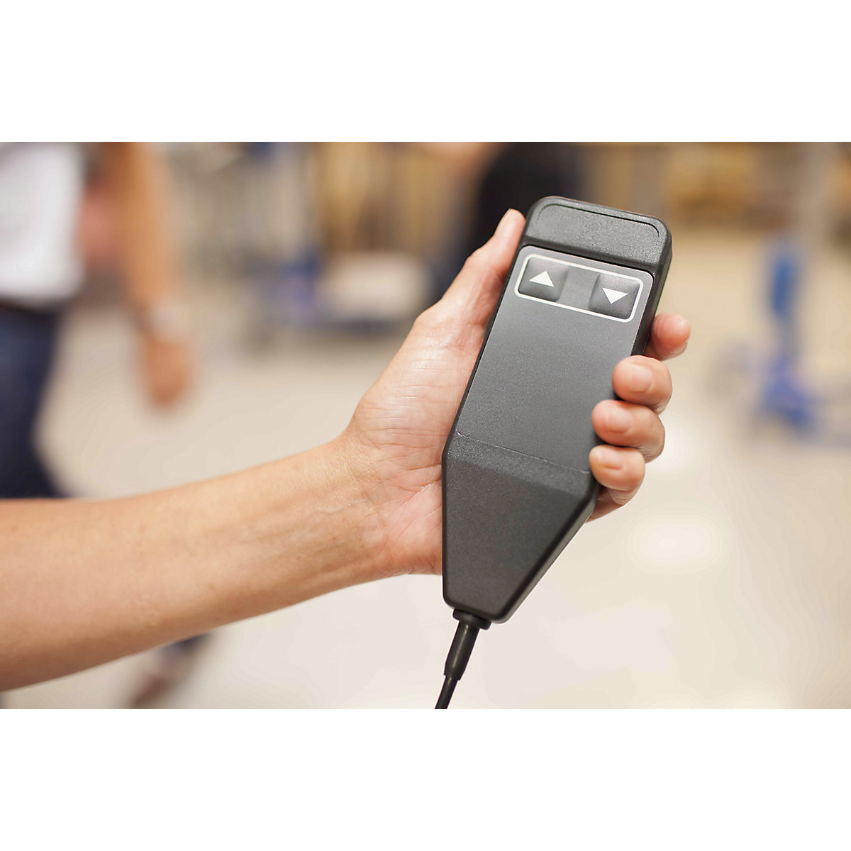 Minielevatore, portata 65 kg (Foto prodotto 2)-1