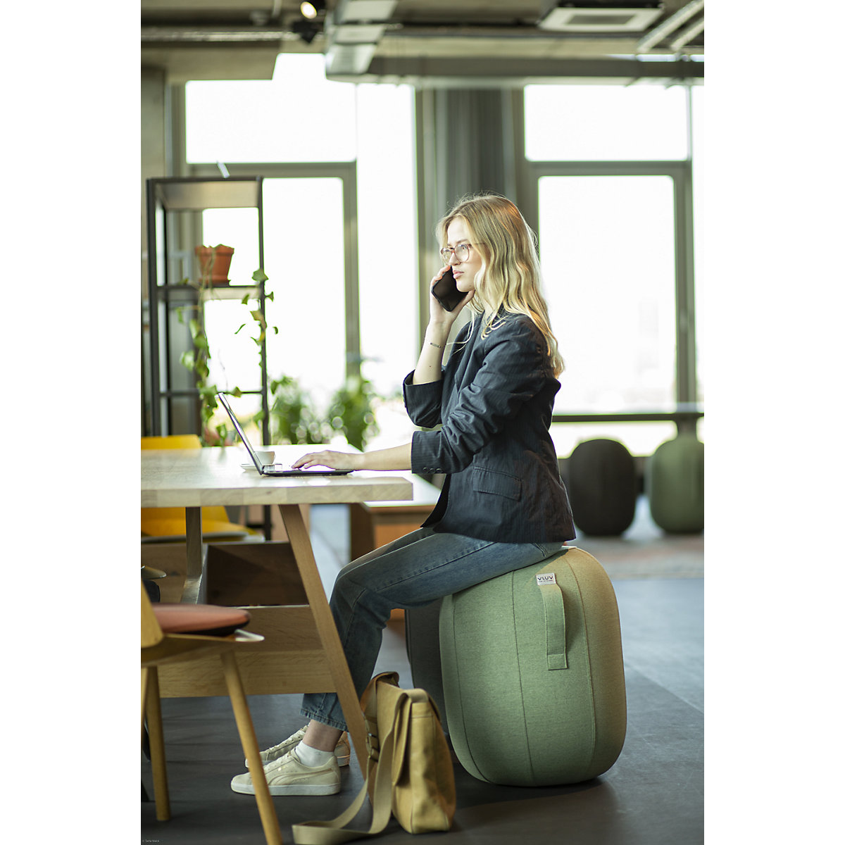 Sgabello ergonomico M VLUV KAPSUL SOVA (Foto prodotto 6)-5