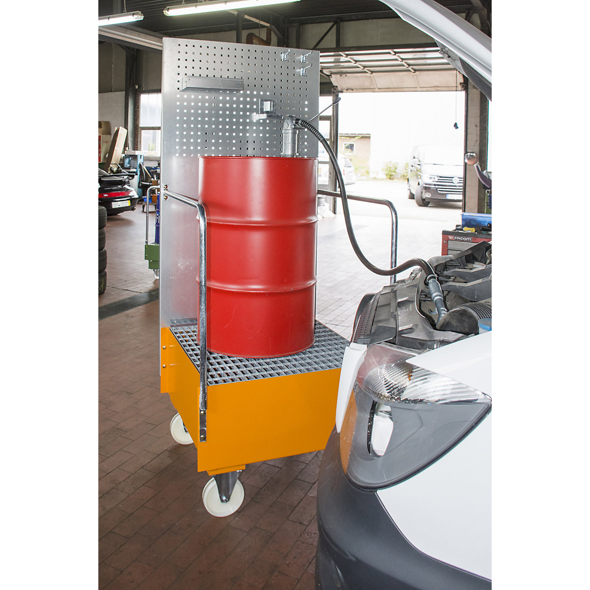 Fahrbare Auffangwanne mit Lochplattenwand eurokraft pro (Produktabbildung 2)-1