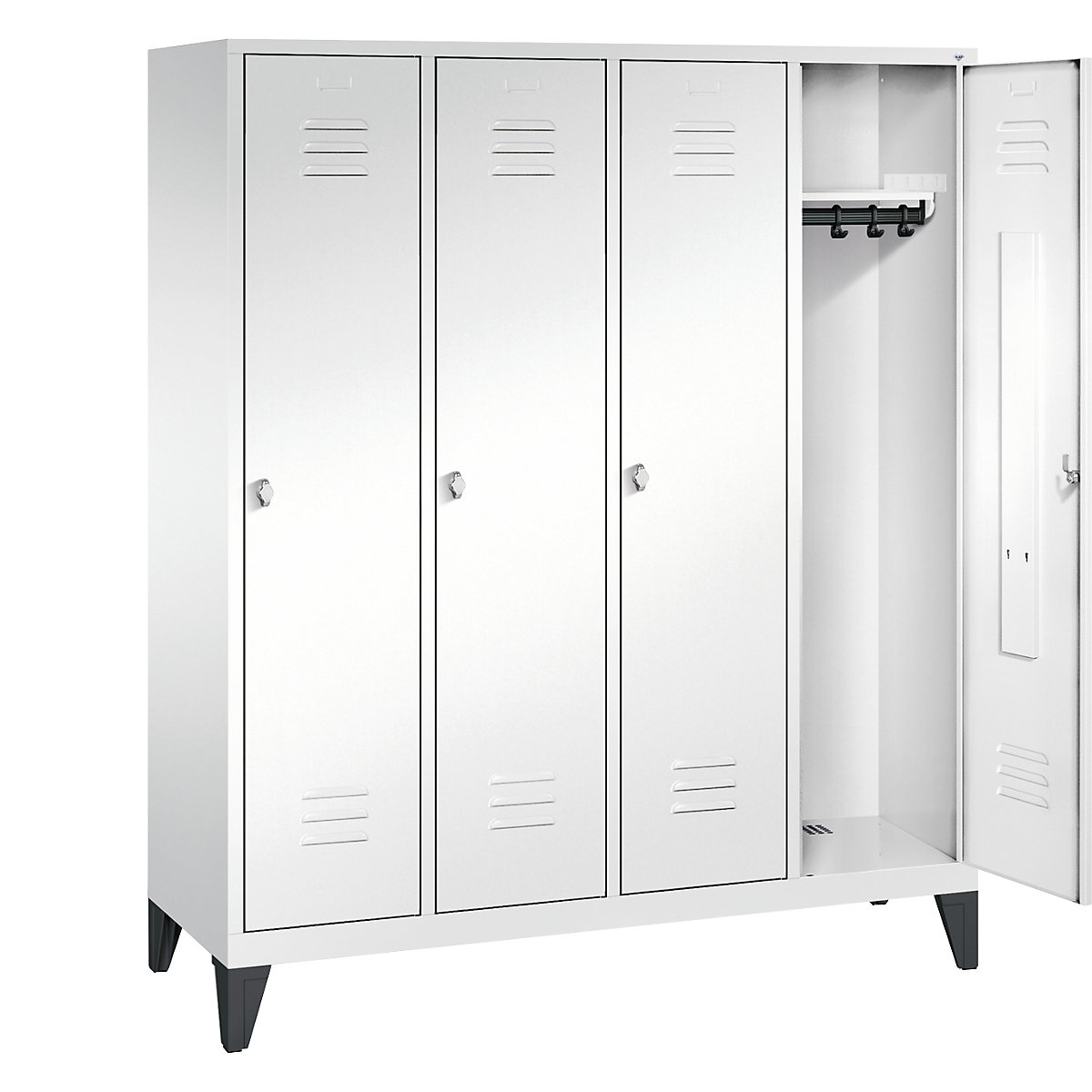 C+P – Garderobni ormar CLASSIC s nogama, 4 odjela, širina odjela 400 mm, u prometno bijeloj boji