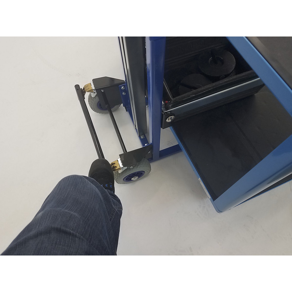 Cărucior elevator manual – eurokraft pro (Imagine produs 3)-2