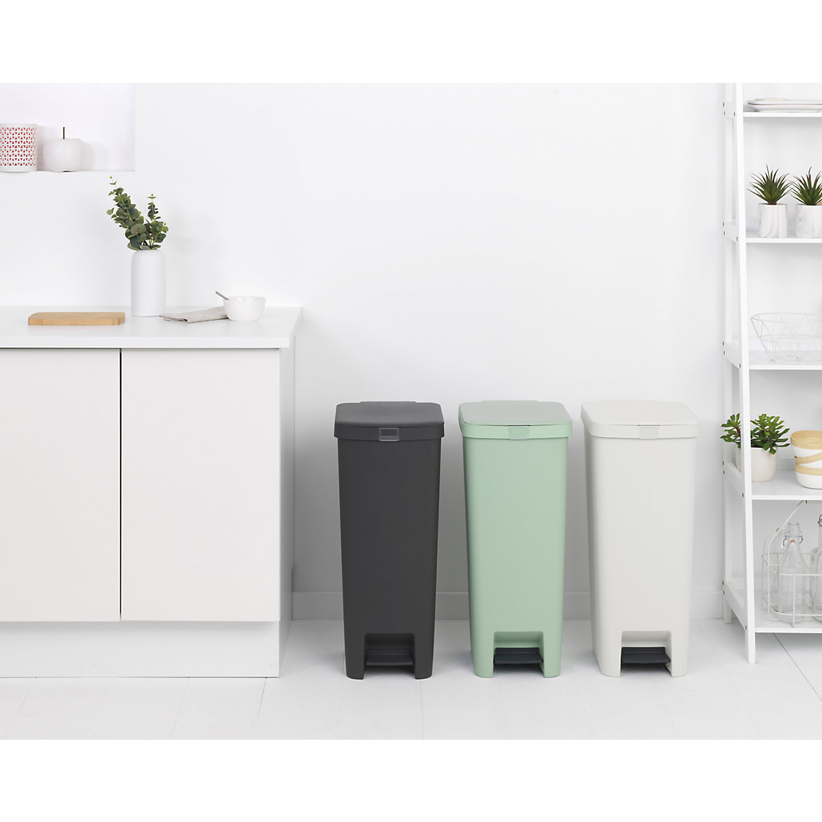 Step Up foot pedal bin (Product illustration 10)-9