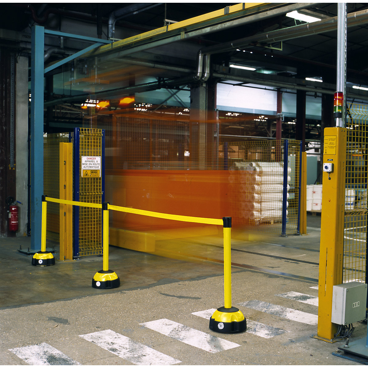 Belt barrier, warning stand – Moravia (Product illustration 2)-1