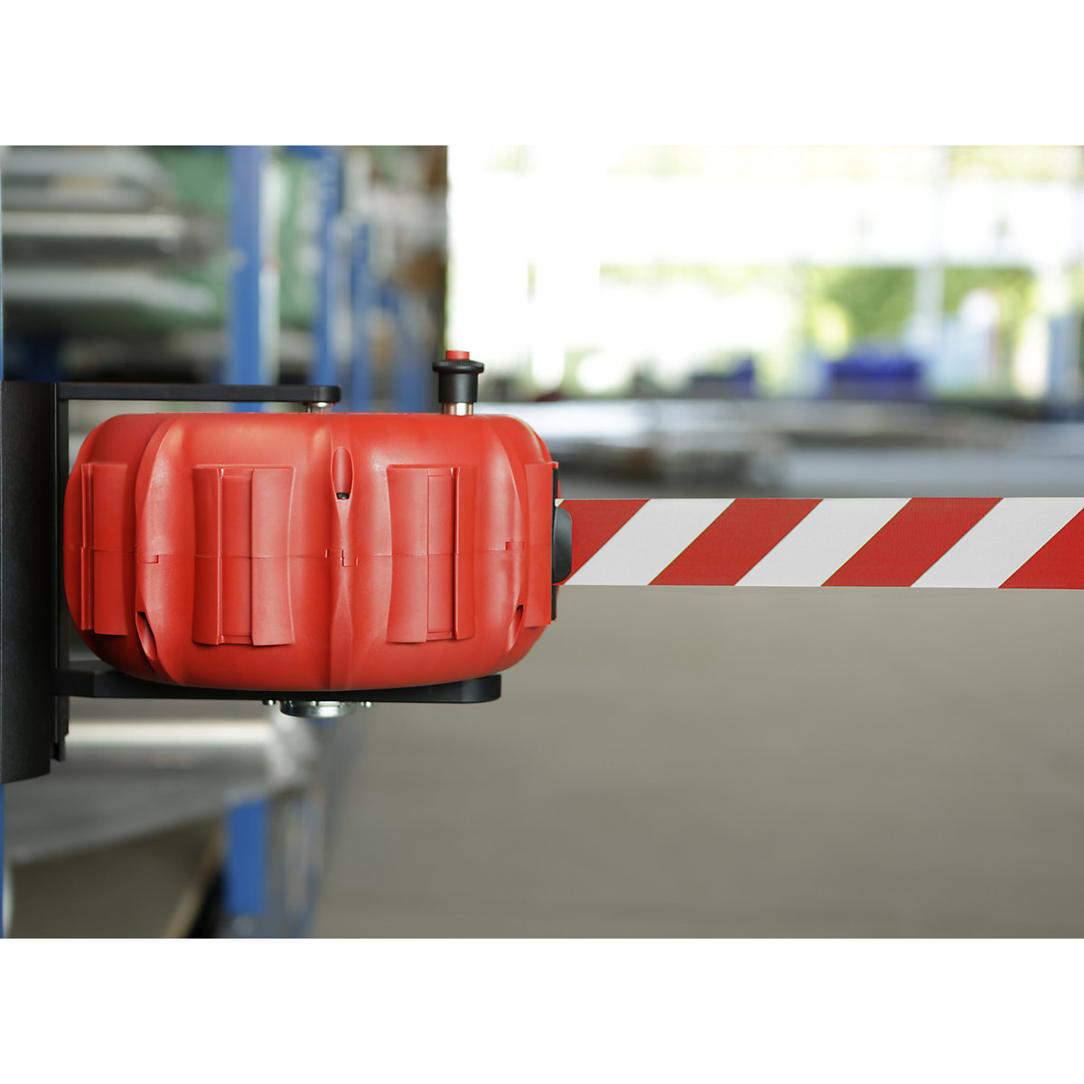 JetTrac wall mounted belt barrier (Product illustration 4)-3
