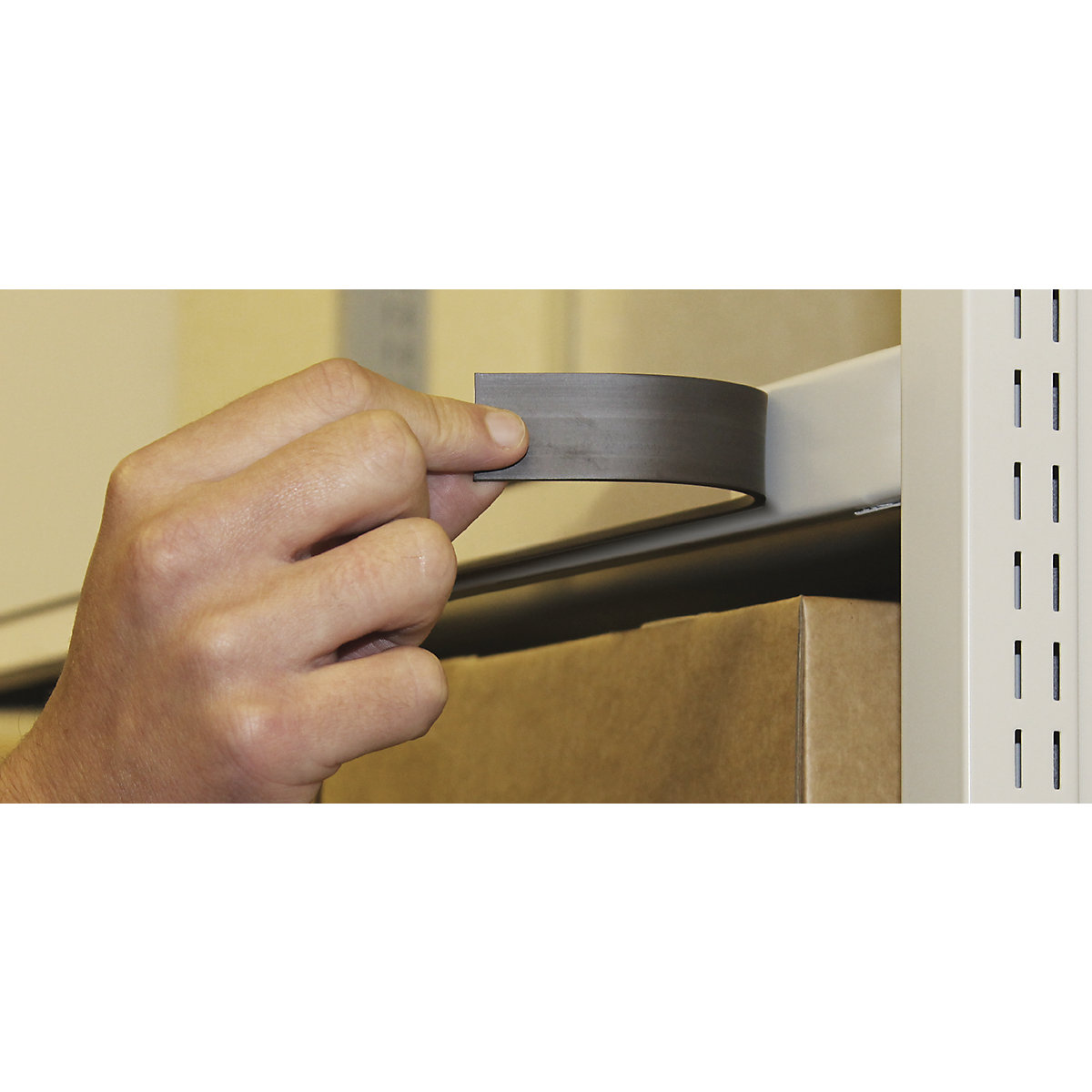 Label holders, magnetic, sold by the roll (Product illustration 3)-2