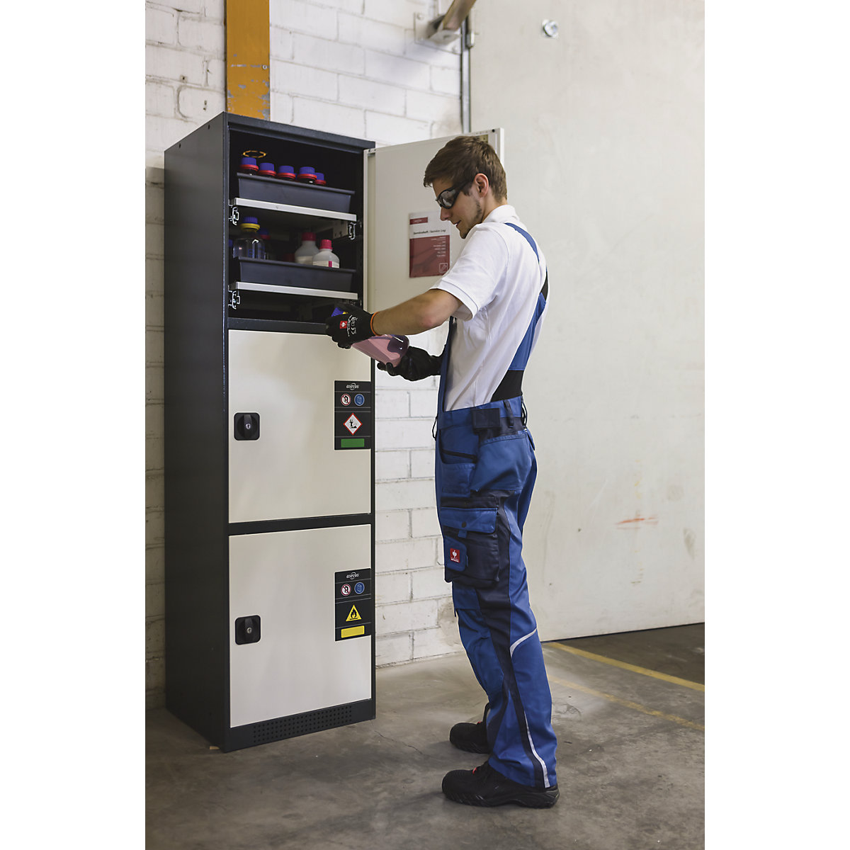 MULTIRISK chemical storage cupboard – asecos (Product illustration 5)-4