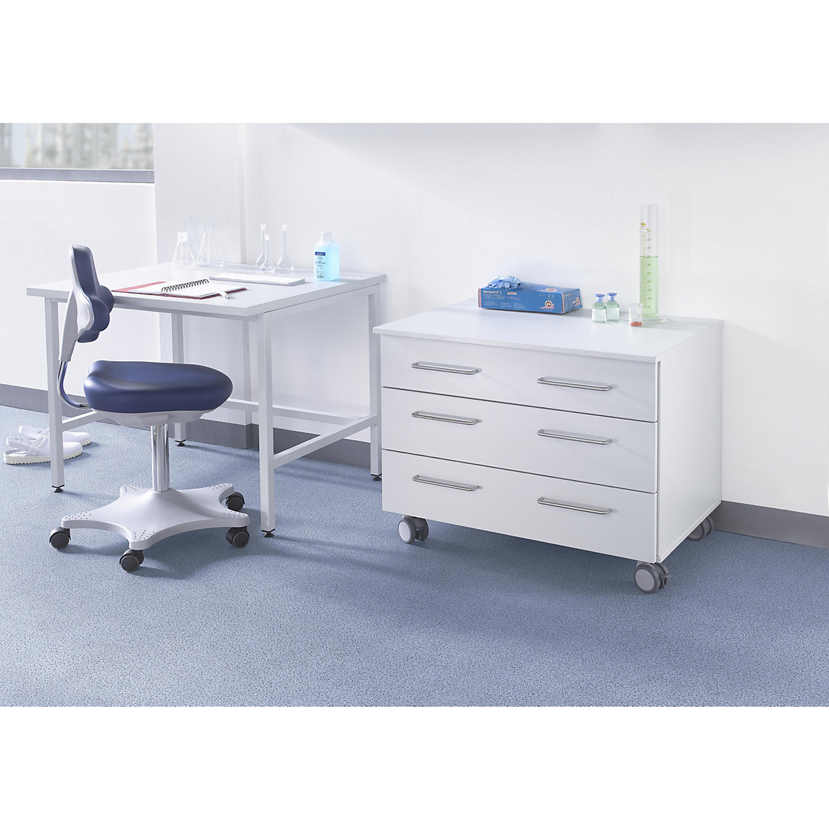 Laboratory base cupboard, low (Product illustration 2)-1