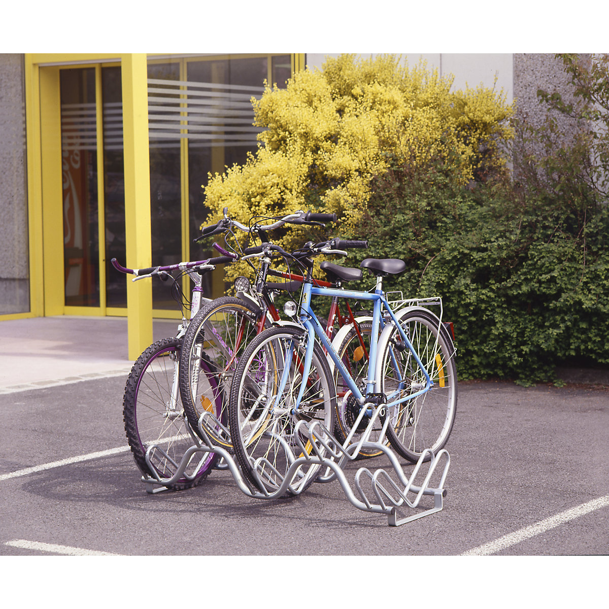 Bicycle stand on 2 levels side by side – Mottez (Product illustration 2)-1