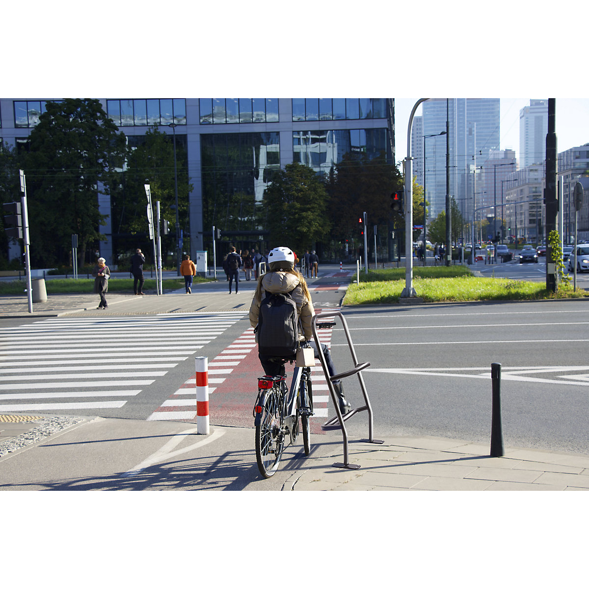 Leaning rail with foot rest – Mottez (Product illustration 7)-6