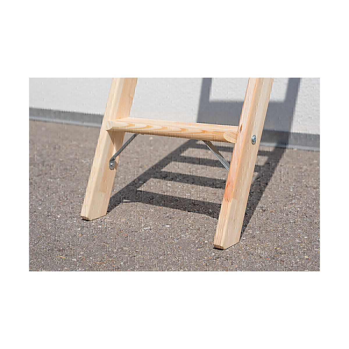 Wooden lean to ladder – MUNK (Product illustration 3)-2