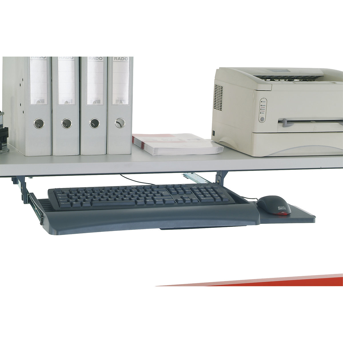 Keyboard/mouse tray, pull-out