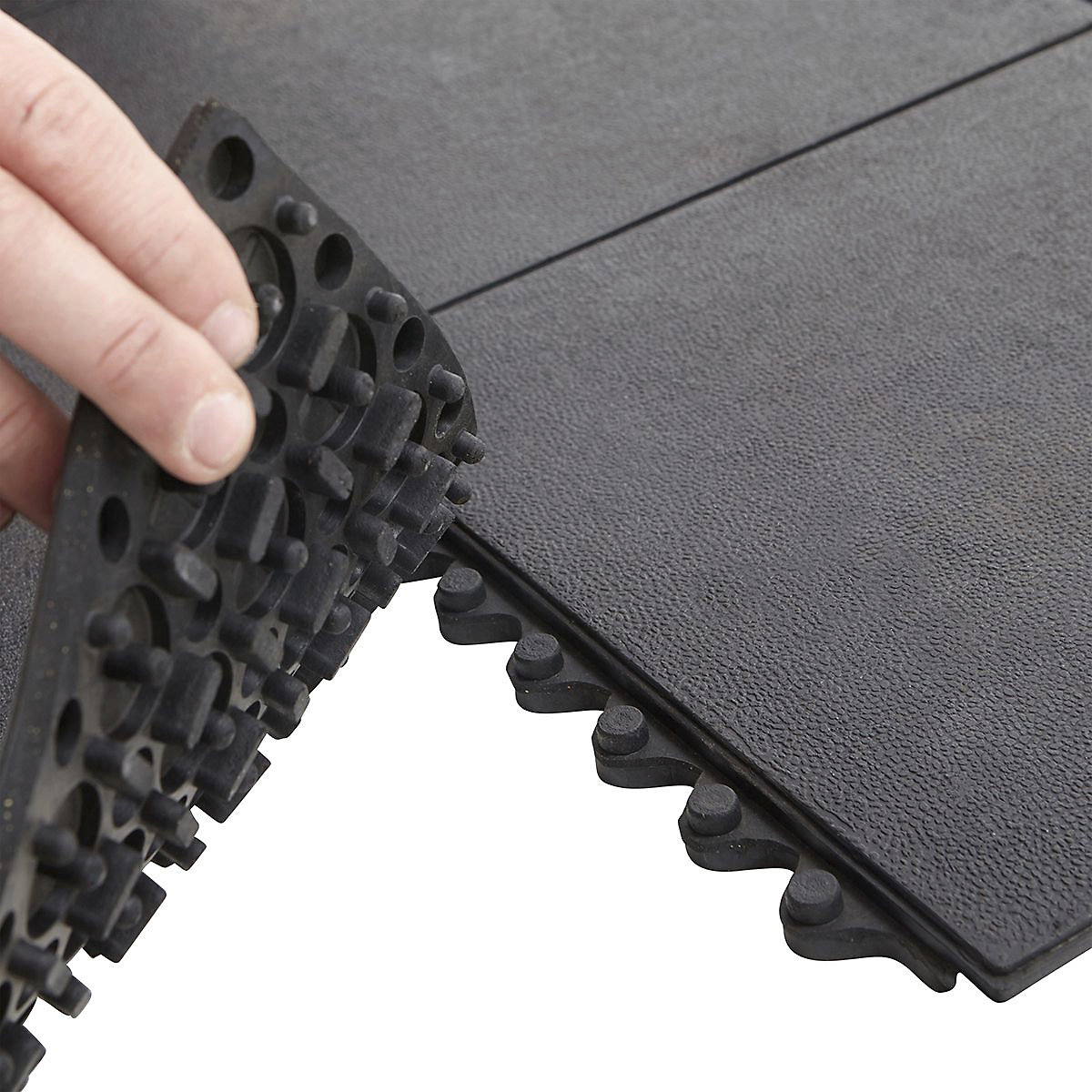 BiGDUG Essentials Solid Top Rubber Interlocking Anti-Fatigue Mats (Product illustration 4)-3