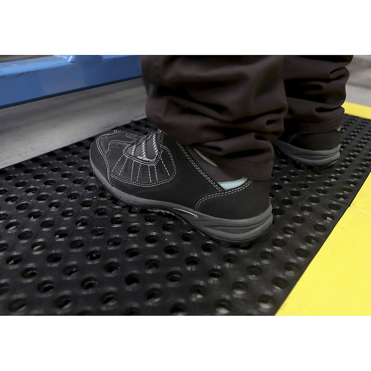 COBA Europe Tough Deck Tiles (Product illustration 4)-3