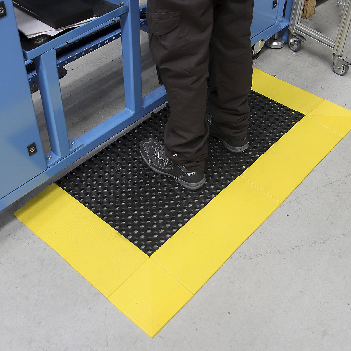 COBA Europe Tough Deck Tiles