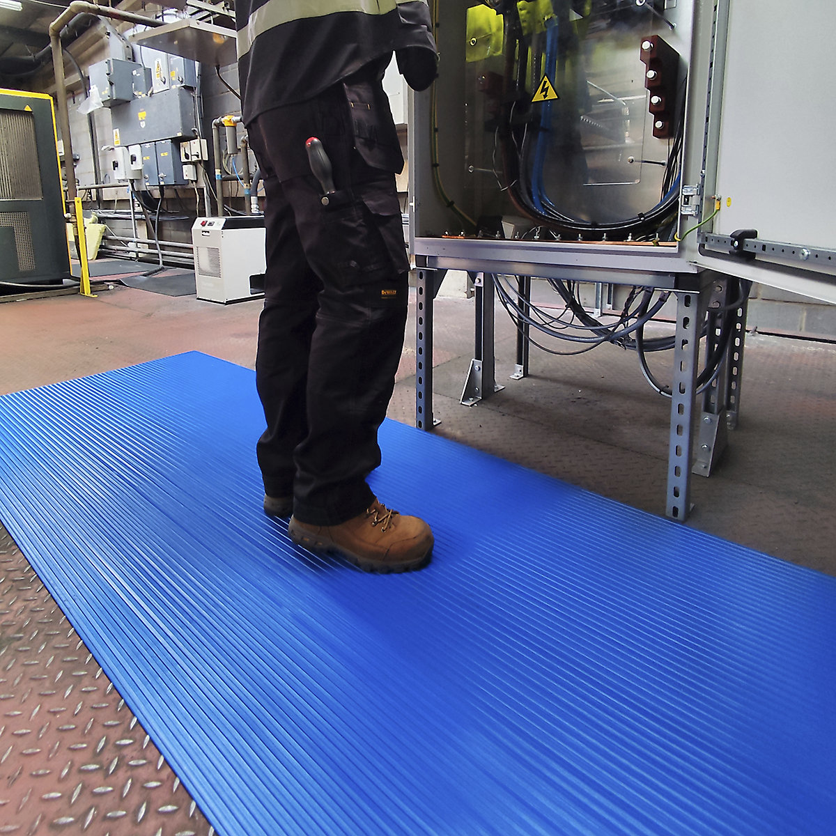 Plastex Flexi-Tred Xtra Heavy Duty Electrical Matting (Product illustration 5)-4