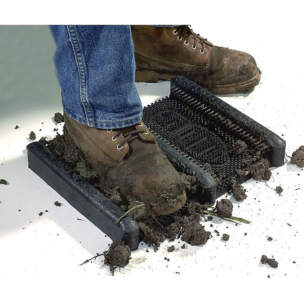 Wearwell Outdoor Entrance Solution Mud Chucker