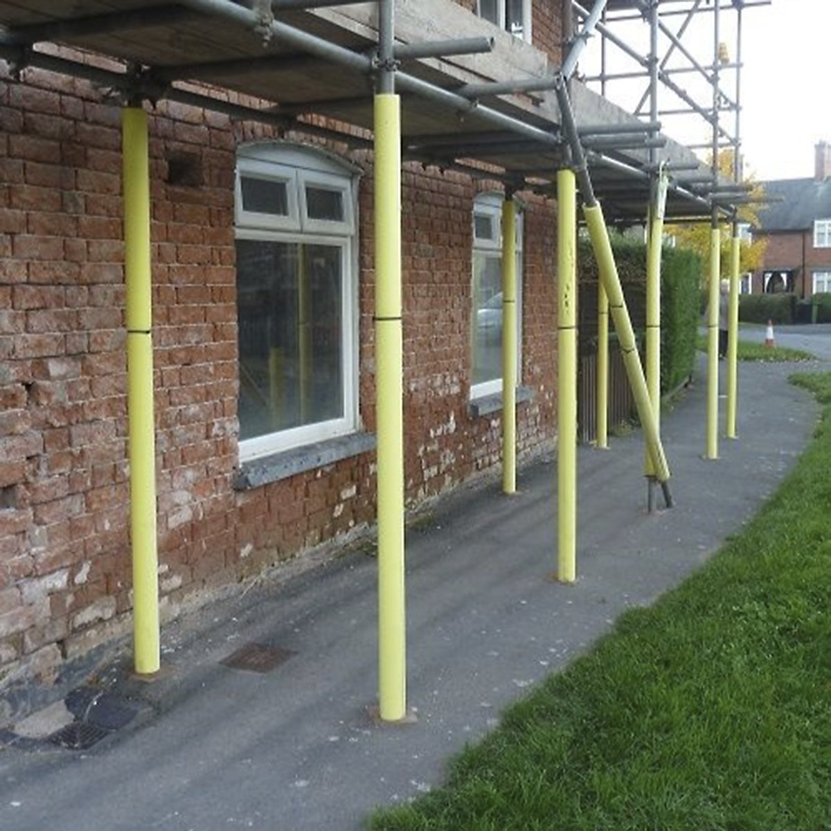 Proguard Hi-Vis Scaffold Foam Protector Tube (Product illustration 2)-1