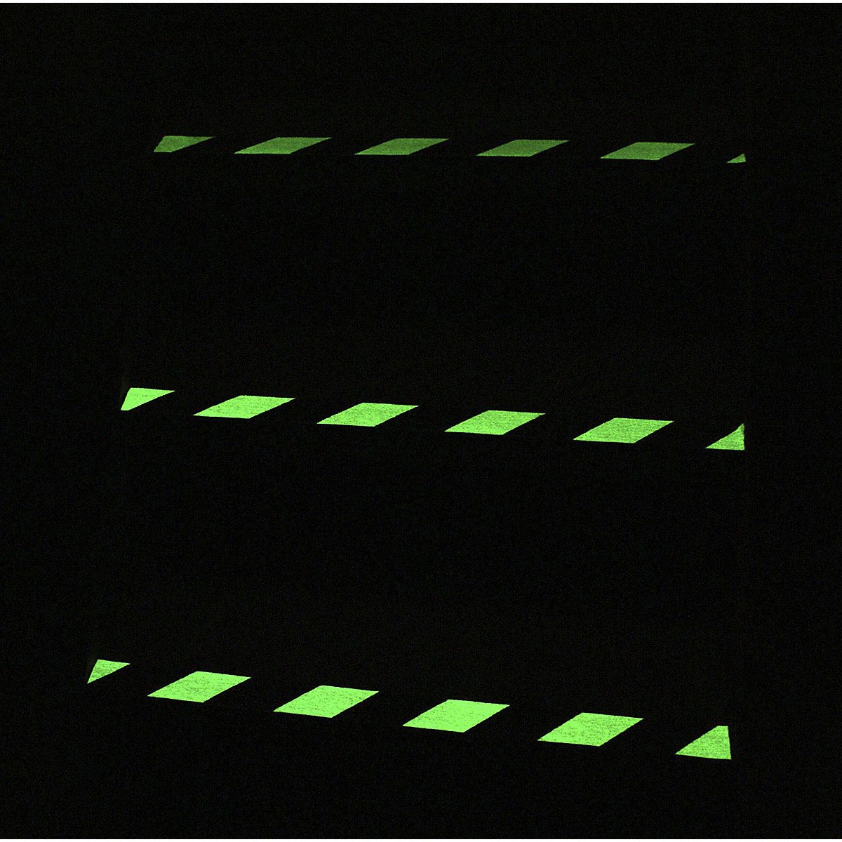 BiGDUG Glow In The Dark Anti-Slip Tapes (Product illustration 5)-4
