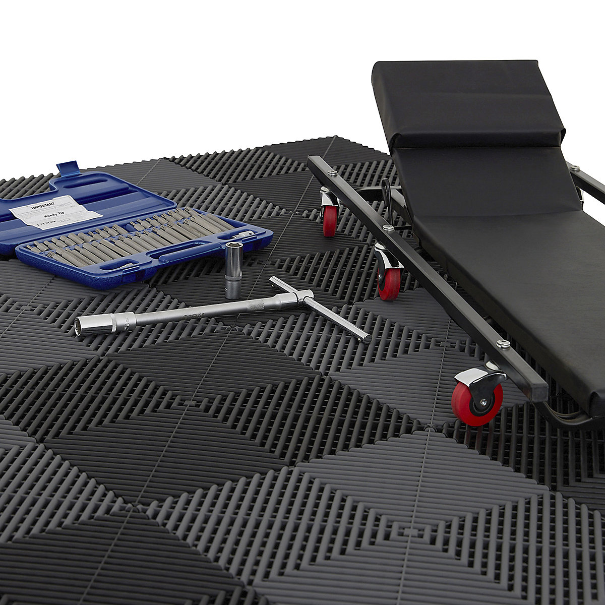 BiGDUG Essentials Vented Interlocking Garage Tiles