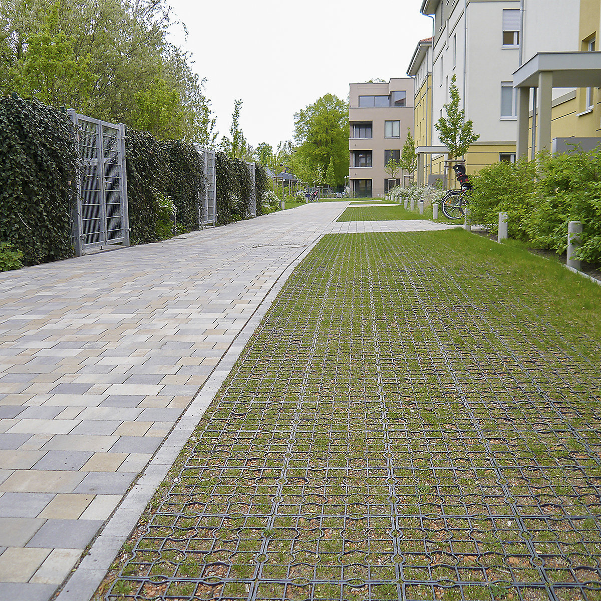 EcoGrid E30 Pedestrian Ground Reinforcement Tiles (Product illustration 5)-4