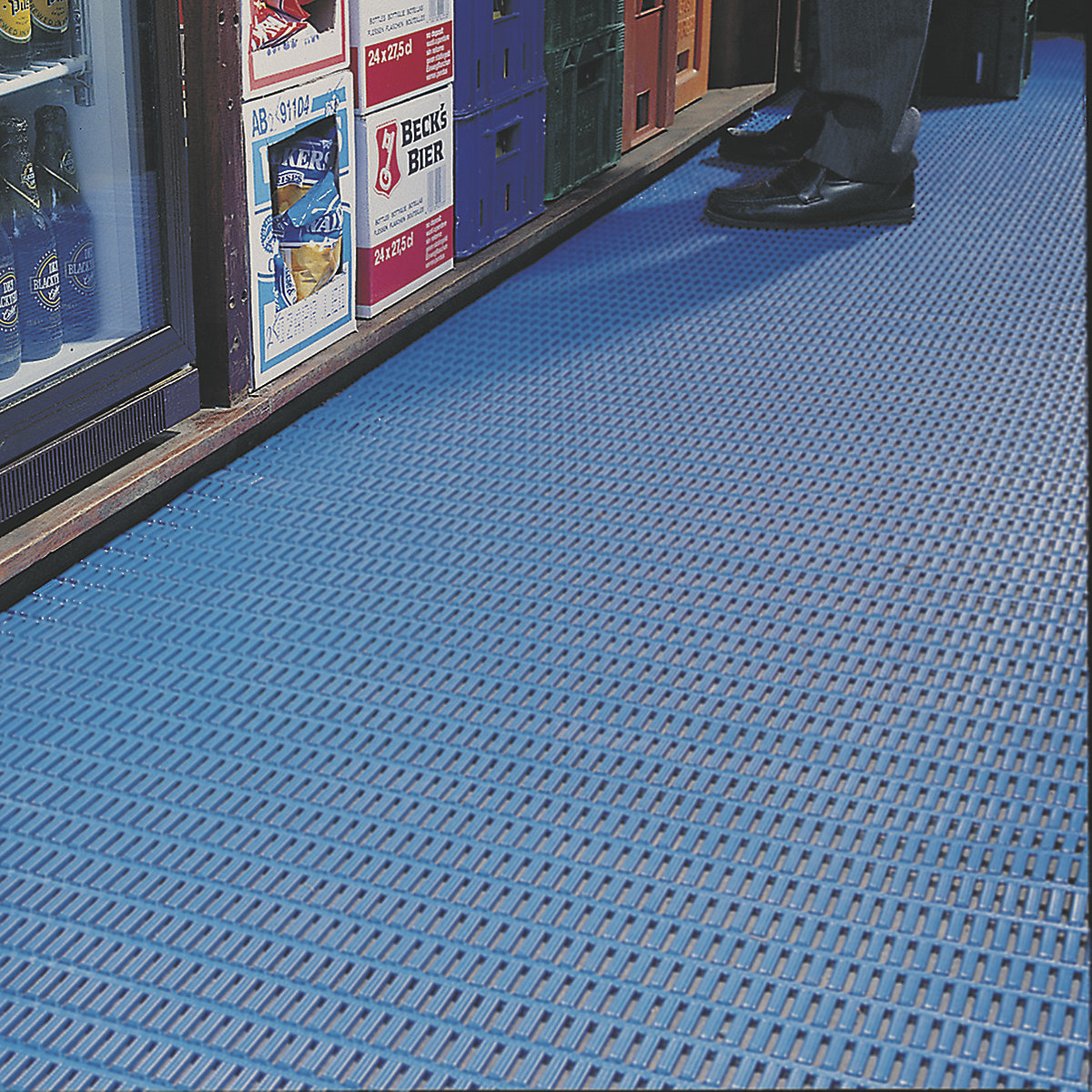 Floorline Anti-Slip Wet Area Mats (Product illustration 2)-1