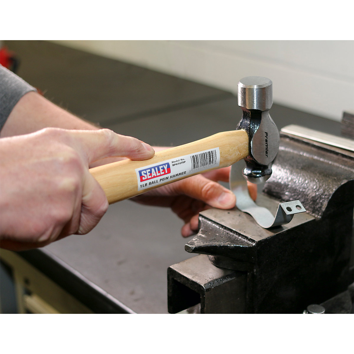 Sealey Premier Ball Pein Hammers with Hickory Shaft | 8oz - 2.5lb (Product illustration 6)-5