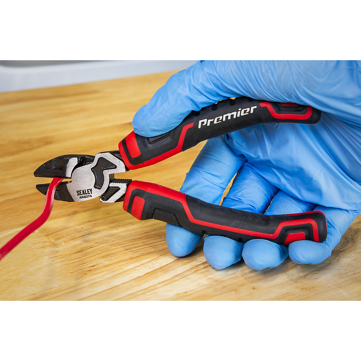 Sealey Premier Heavy-Duty High Leverage Side Cutters (Product illustration 3)-2