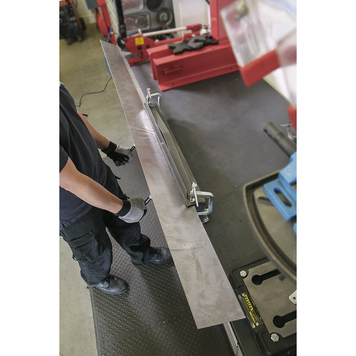 Sealey Vice/Bench Mounting Sheet Metal Folder | 700mm (Product illustration 3)-2