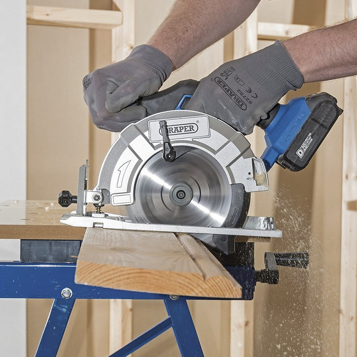 Draper D20 Series Brushless Circular Saw with Battery & Charger (Product illustration 3)-2