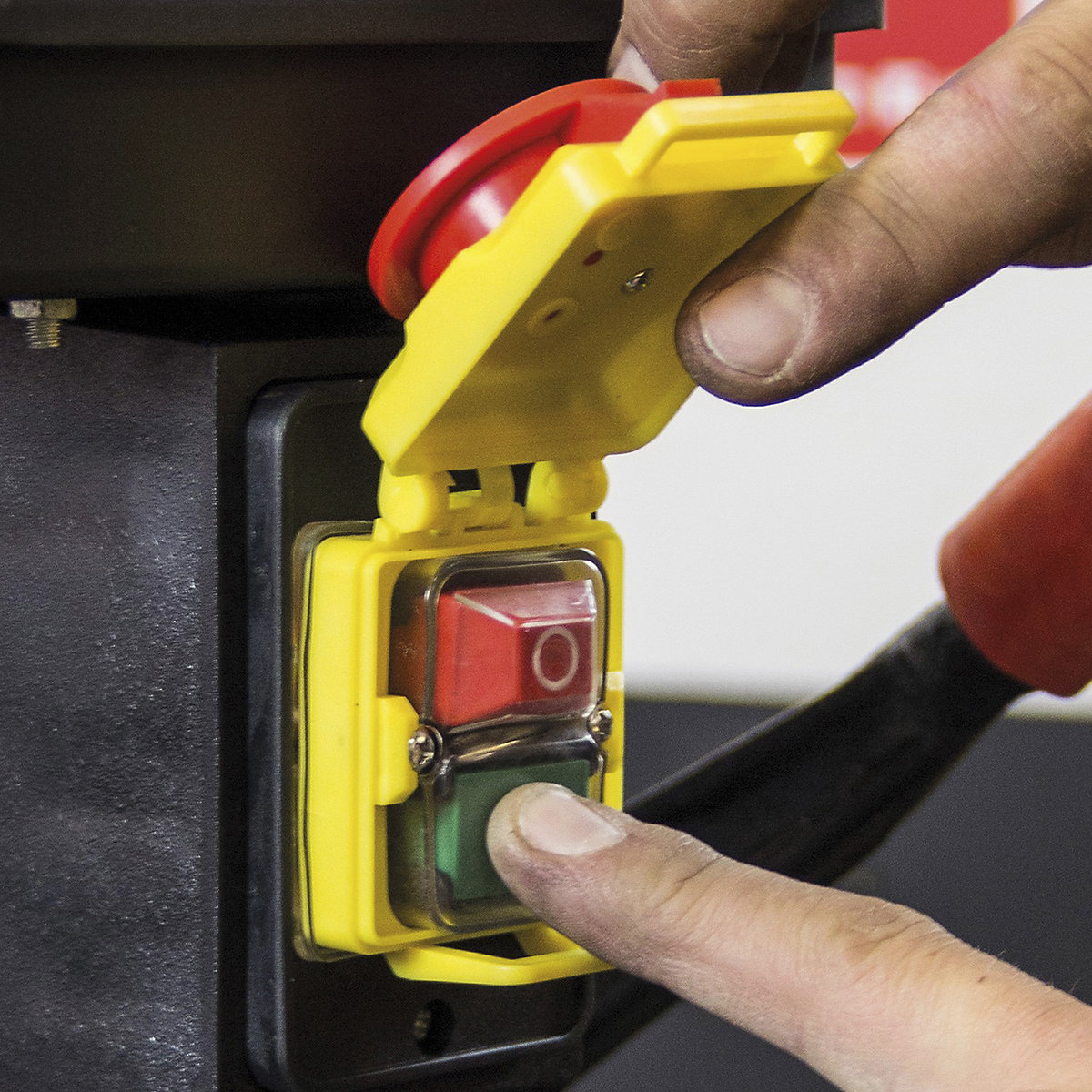 SIP Pro 16-Speed Bench Pillar Drill (Product illustration 5)-4