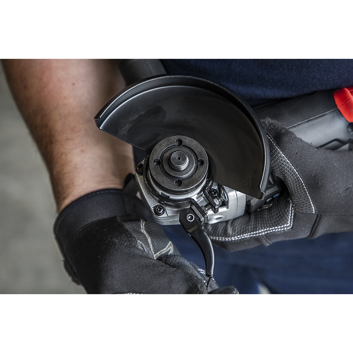 Sealey 115mm Cordless Angle Grinder | SV20 Series (Product illustration 4)-3