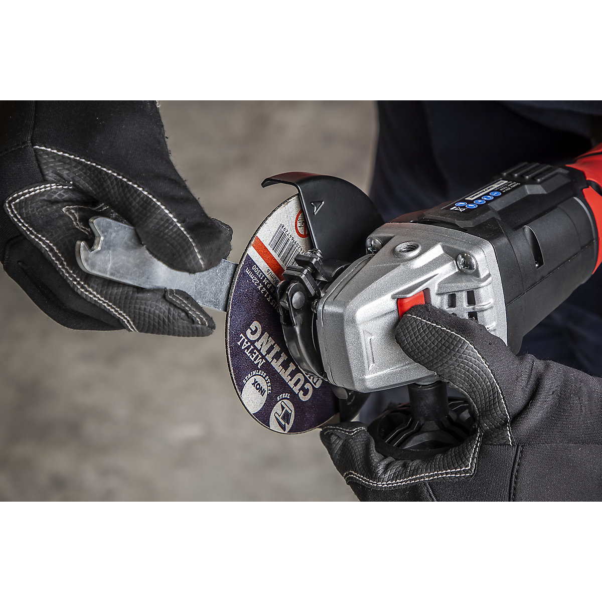 Sealey 115mm Cordless Angle Grinder | SV20 Series (Product illustration 5)-4