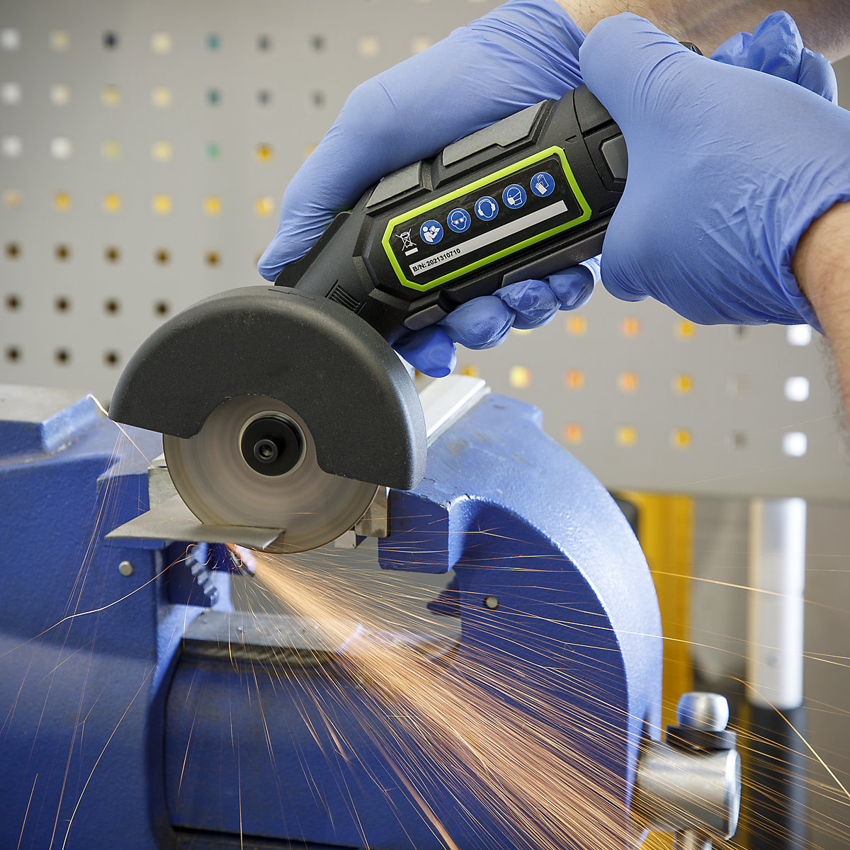 Sealey 85mm Cordless Angle Grinder | SV10.8 Series (Product illustration 6)-5