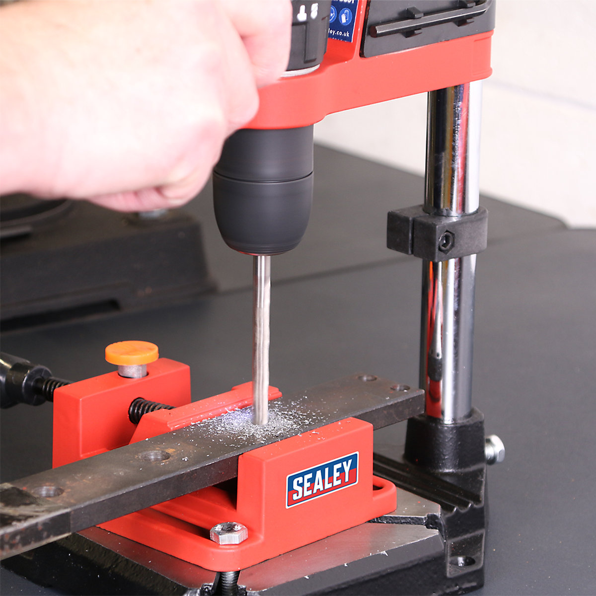 Sealey Drill Stand with Cast Iron Base & Vice | 500mm Base | 65mm Vice (Product illustration 11)-10
