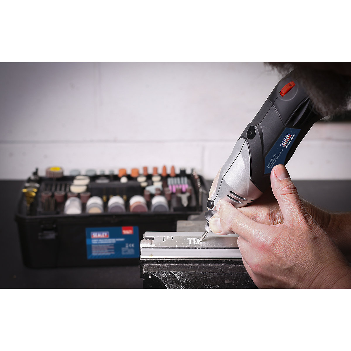 Sealey 219pc Multipurpose Rotary Tool & Engraver Kit | 230V (Product illustration 4)-3