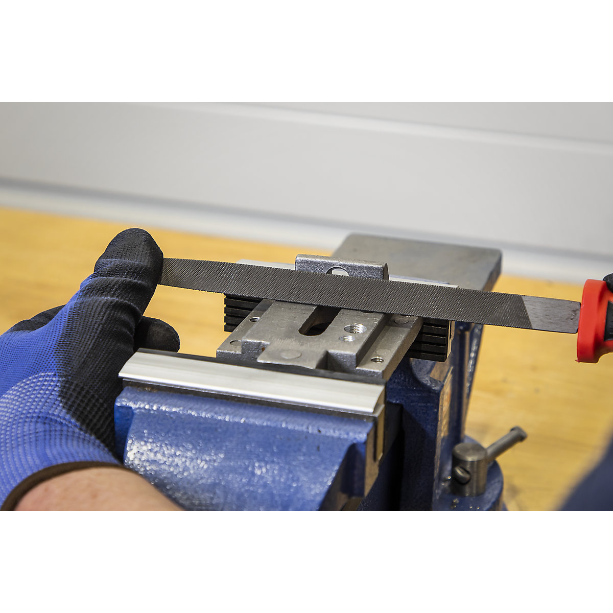 Sealey Smooth Cut 3-Square Engineer's File | 200mm (Product illustration 3)-2