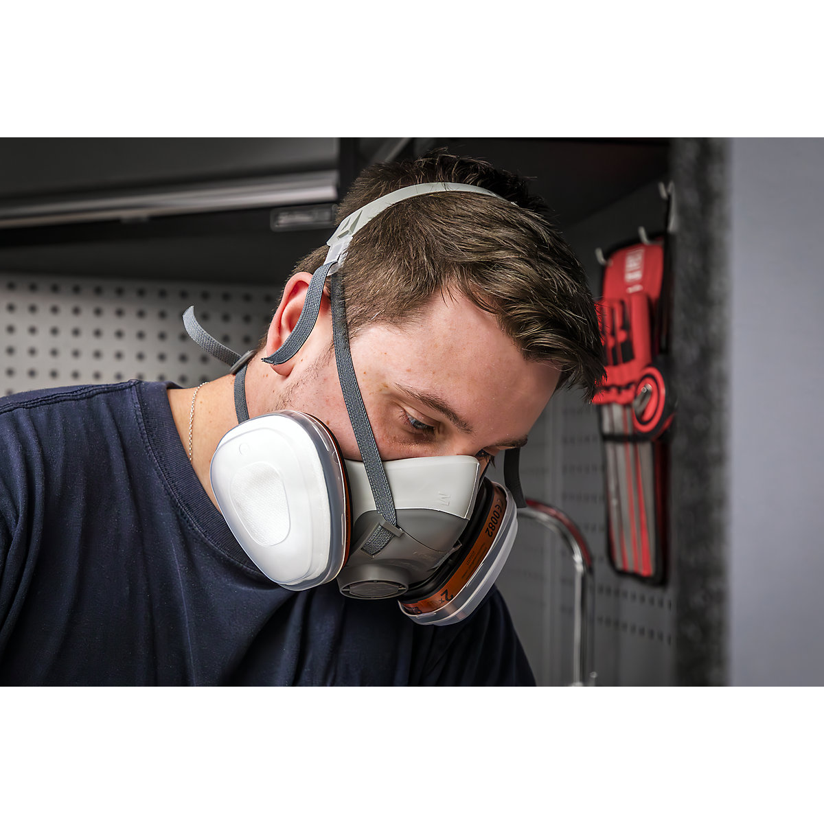 Worksafe® Reusable Half Mask without Filters (Product illustration 11)-10