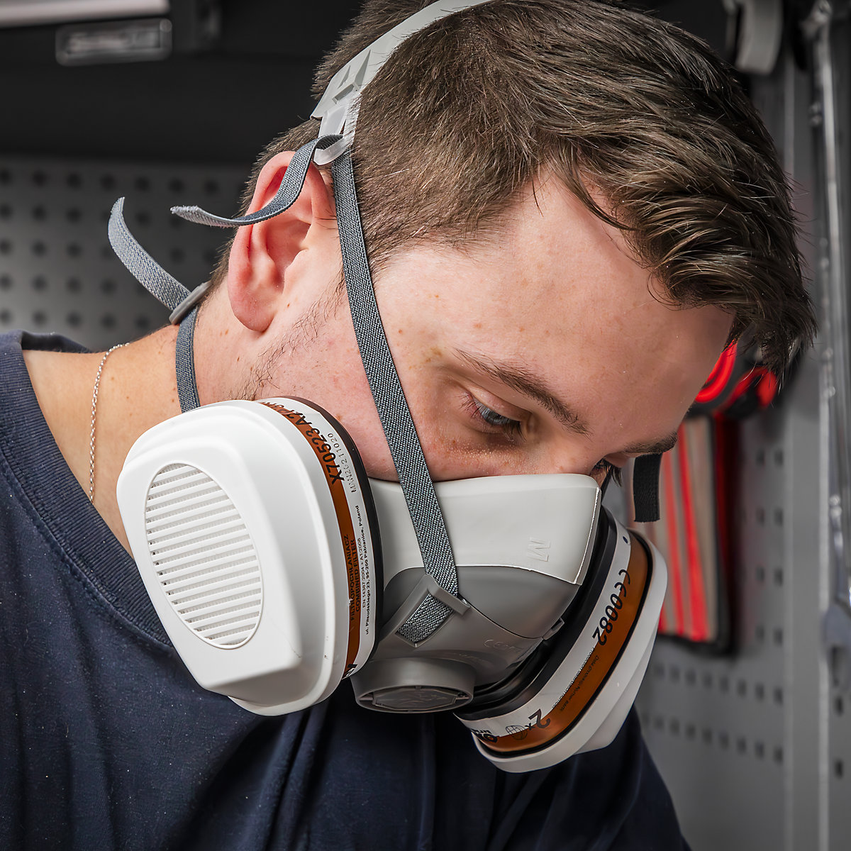 Worksafe® Reusable Half Mask without Filters (Product illustration 12)-11