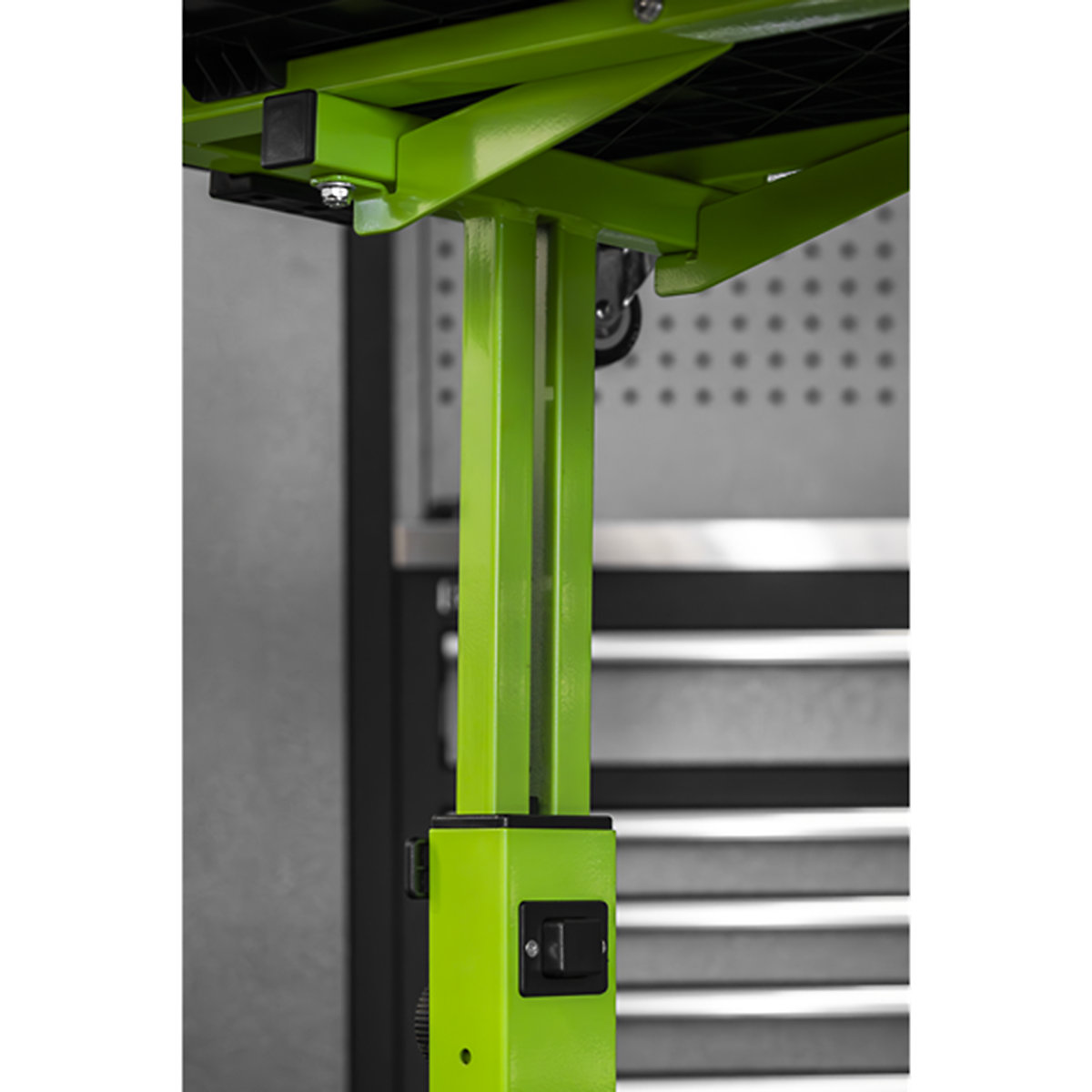 Sealey Height Adjustable Mobile Workstation with Removable Top Tray (Product illustration 8)-7