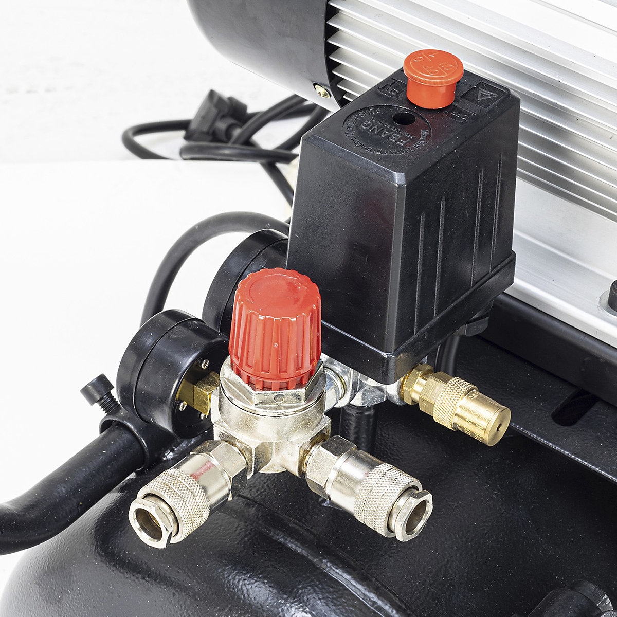 SIP BD 3hp Belt Drive Compressors | 50 - 200 Litre (Product illustration 5)-4