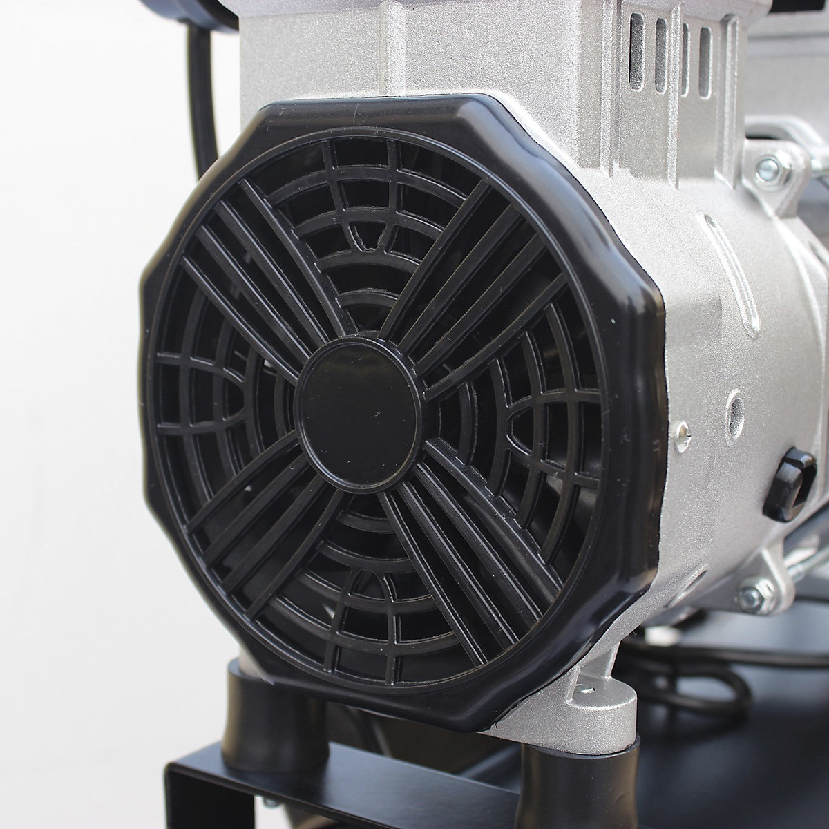 SIP DD Low Noise Oil-Free Direct Drive Compressors | 24 - 100 Litre (Product illustration 8)-7