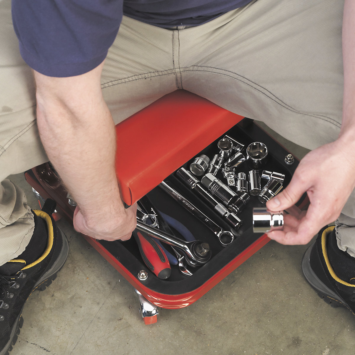 Sealey Mechanic's Utility Seat | Compostie Storage Compartment (Product illustration 2)-1
