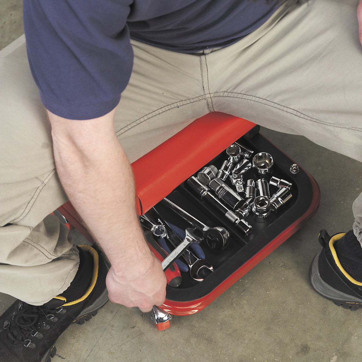 Sealey Mechanic's Utility Seat | Compostie Storage Compartment (Product illustration 3)-2