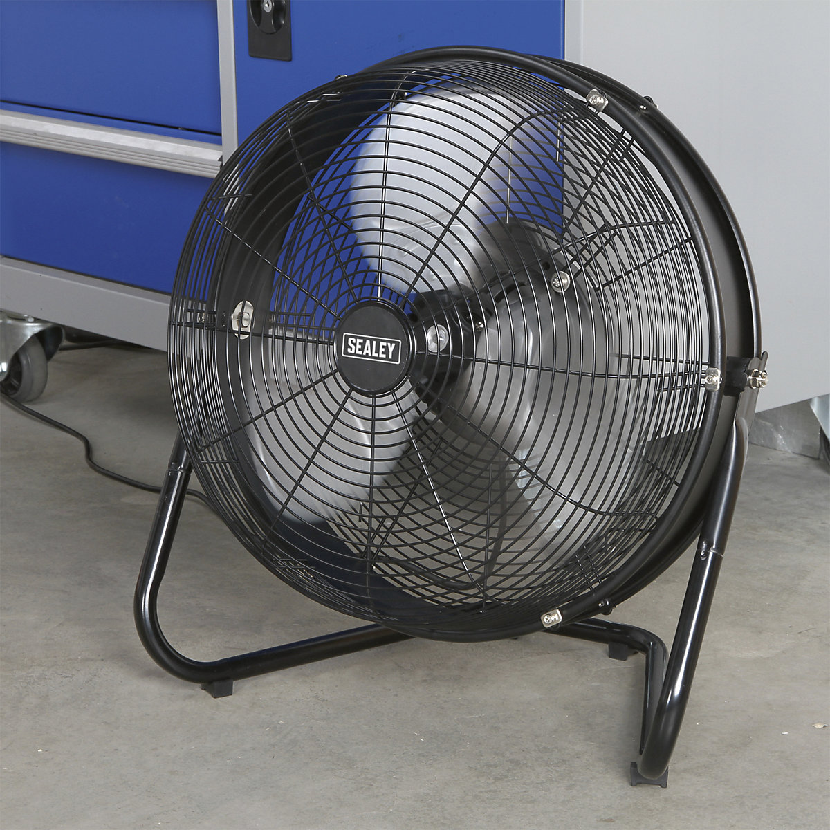 Sealey Industrial High Velocity Floor Fan | Internal Oscillation | 18" (Product illustration 4)-3